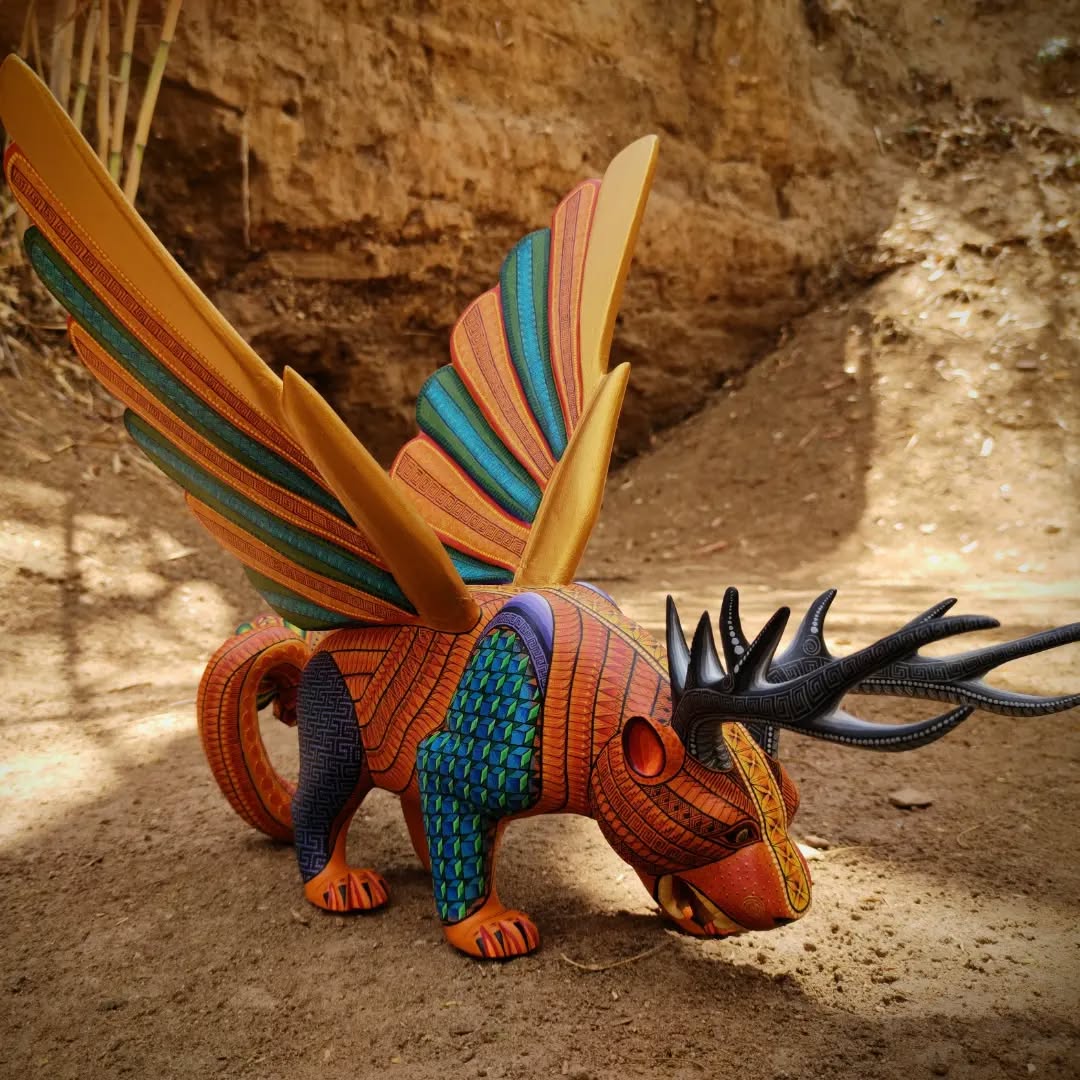 Alebrije Jaguar tallado y pintado a mano